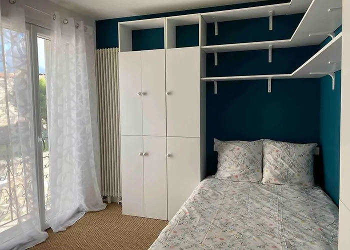 La Jarnacaise Apartment *